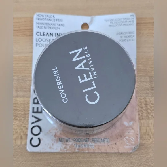 Covergirl Clean Invisible Loose Powder 115 Translucent Medium - Picture 1 of 3